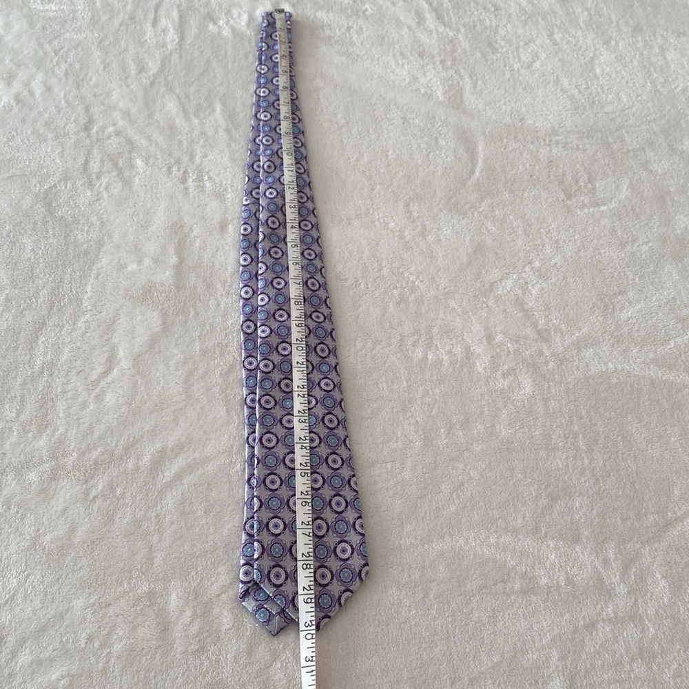 Holt Renfrew 100% Silk Tie – Made in Canada - Picture 9 of 9